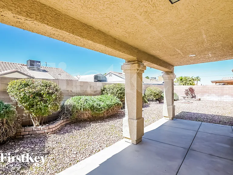 811 Mesa Pine Ct — Photo 17