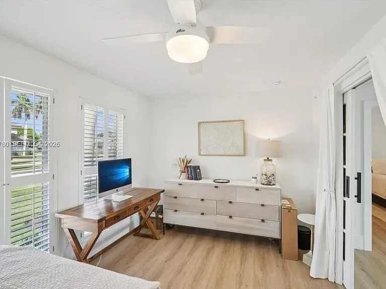 444 N Barfield Dr — Photo 13