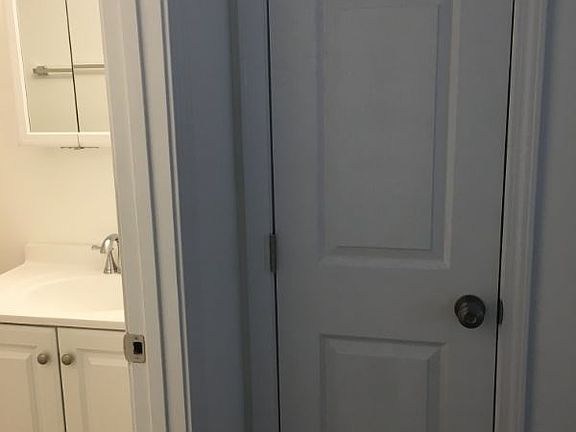 5th image of 1411 29th St APT B