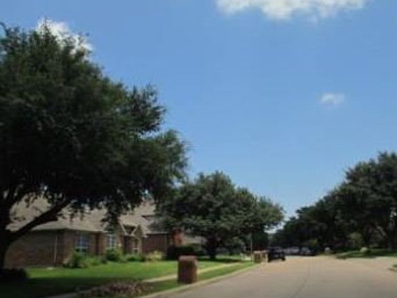 5th image of 2309 Oak Forest Dr