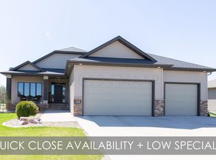 4218 50th Ave S, Fargo, ND 58104