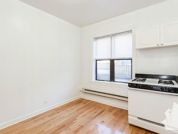 2nd image of 3720 N Pine Grove Ave APT 1W