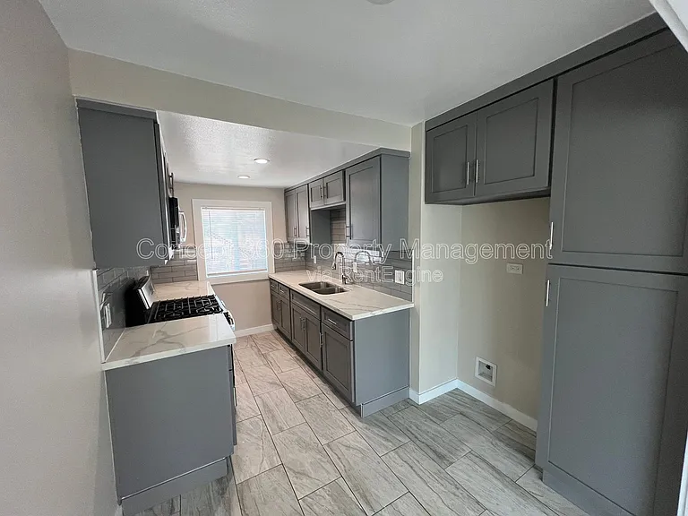 7370 Neo St #7 — Photo 6