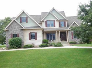 7852 Saint Andrews Dr, Tecumseh, MI 49286