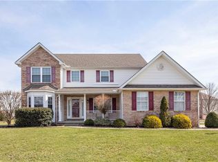 101 Camelot Ct, Cranberry Township, PA 16066