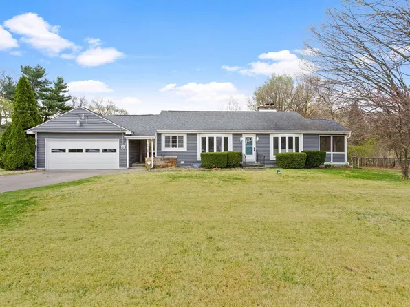53184 Ironwood Rd, South Bend, IN 46635