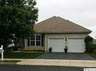 25 Edgewater Path, Barnegat, NJ 08005