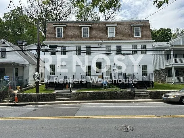 8521 Main St