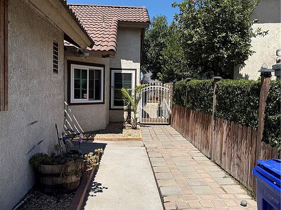 2nd image of 11738 Fernwood Ave