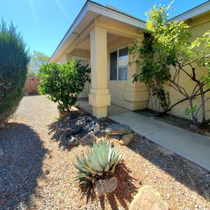 8928 La Vida Ln SW, Albuquerque, NM, 87121