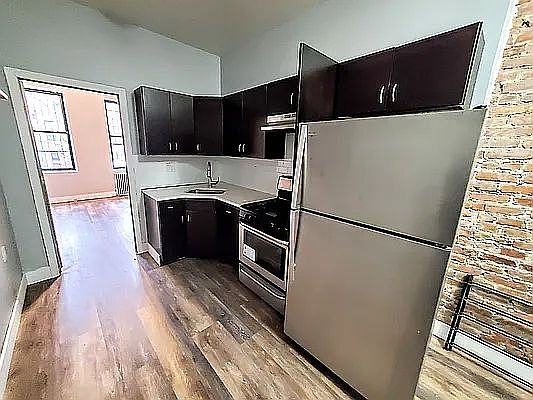1st image of 477 Chauncey St APT 1R