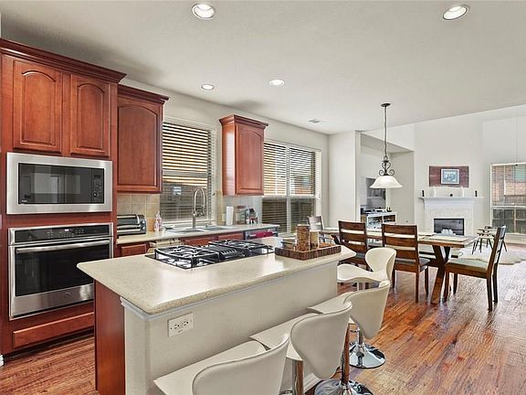 4th image of 8778 Fisher Dr