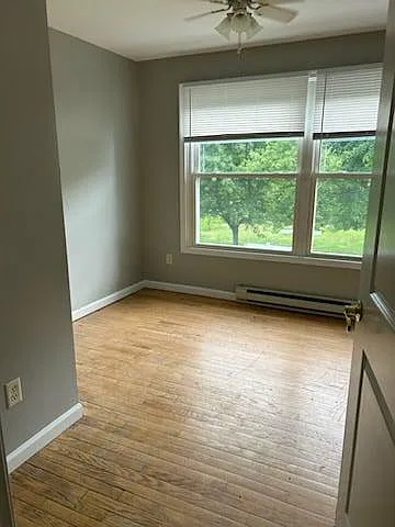 1 bed, 800 sqft, $900 — Photo 2