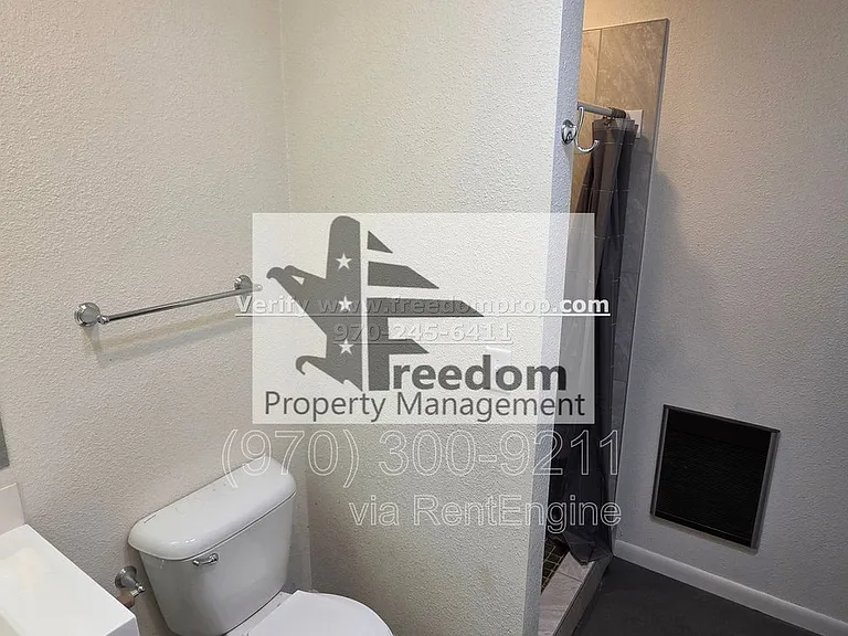 1010 Orchard Ave #B — Photo 6