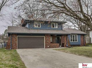 638 S 215th St, Elkhorn, NE 68022