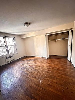 3rd image of 1829 Caton Ave APT 2D