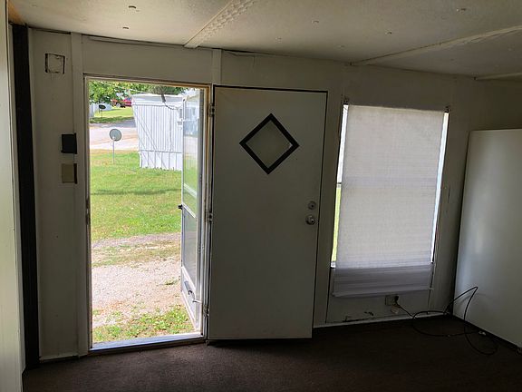 5th image of 912 Kathleen Dr #12