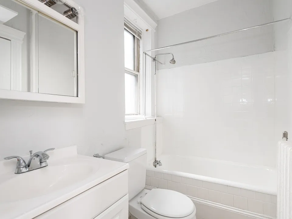 85 Myrtle St #7