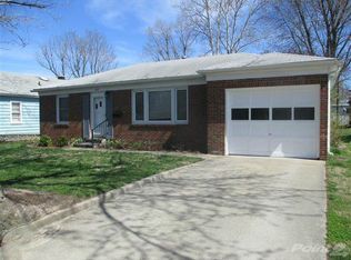 1610 Chilton Ave, Jacksonville, IL 62650
