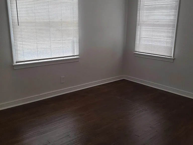 4256 Standish Rd — Photo 12