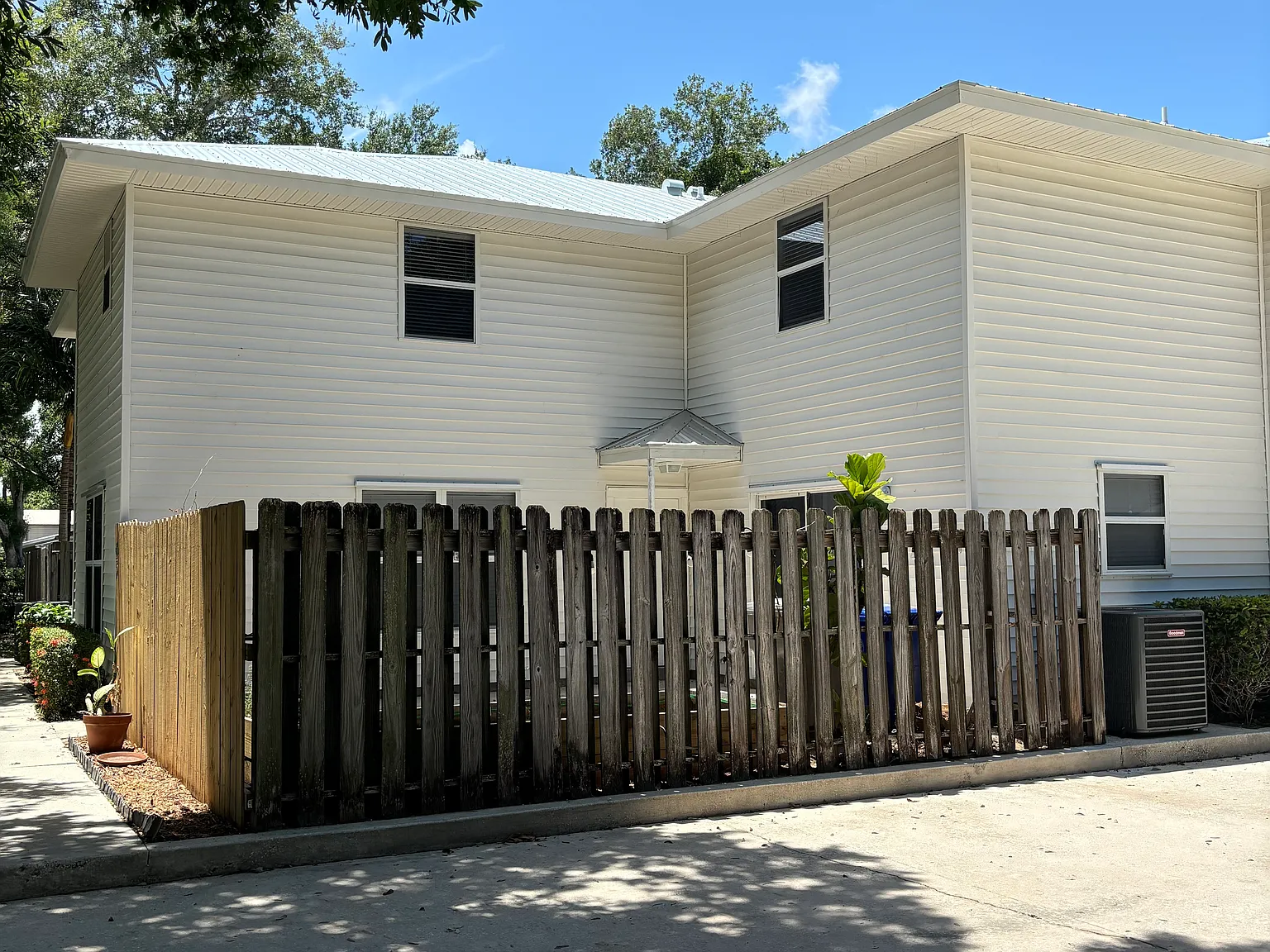 2 bed, 2.5 bath, 1500 sqft, $1,750 — Photo 2