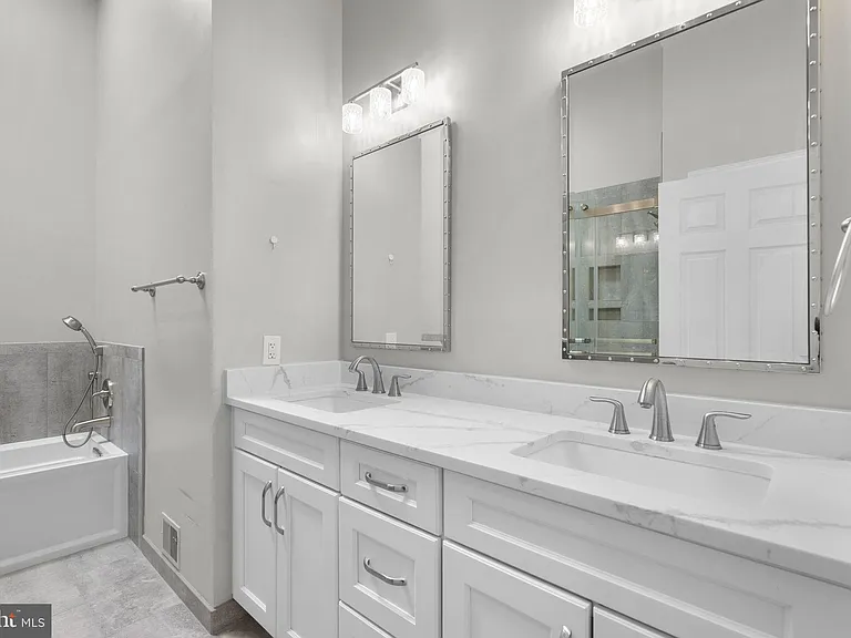 10 Loganwood Ct — Photo 20