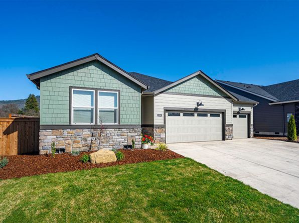 1928 Hannah Ln, Medford, OR 97504