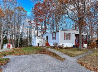 12 Buttercup Cir, Auburn, ME 04210