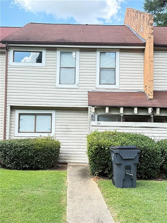 2 bed, 2.5 bath, 1392 sqft, $1,650 — Photo 1