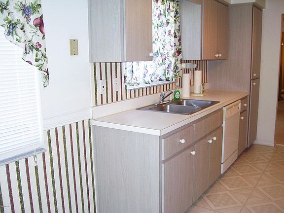 5th image of 17563 SE 95th Cir