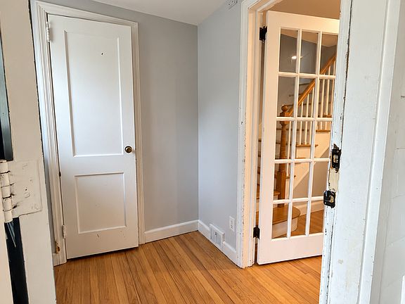 2nd image of 36 Sultan Street