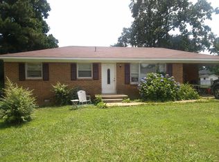 114 E Martin St, Collinwood, TN 38450
