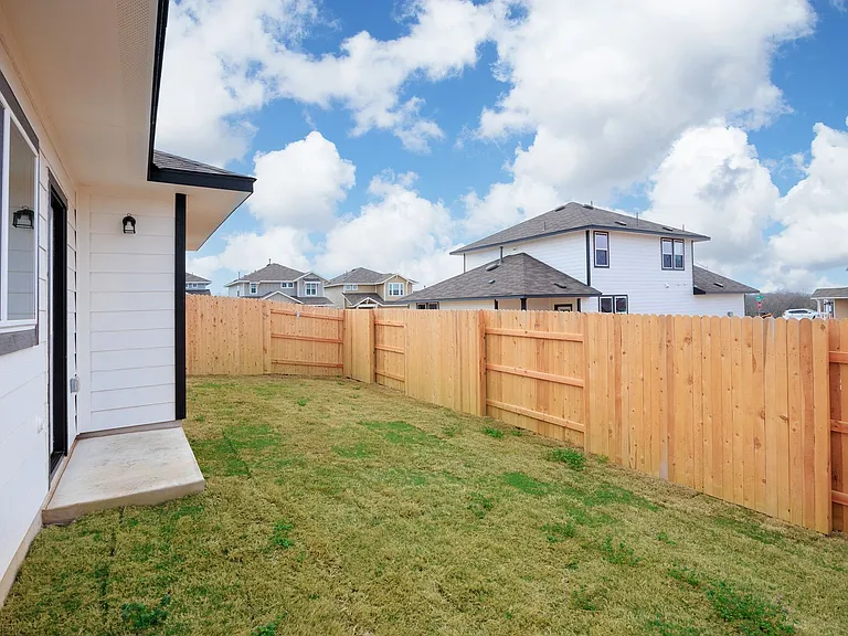 171 Haywood Mnr — Photo 14