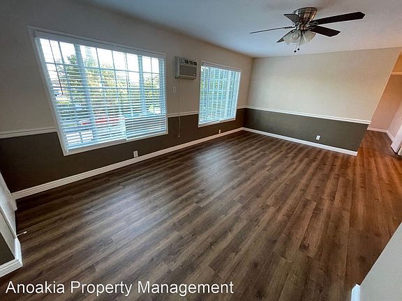 2nd image of 937 E Mariposa St #1