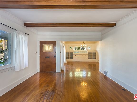 5th image of 148 N Wilton Pl