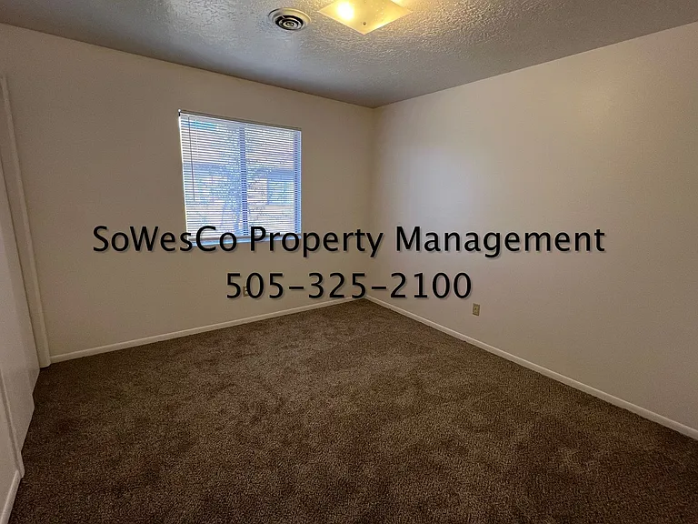826 N Vine Ave #C — Photo 9