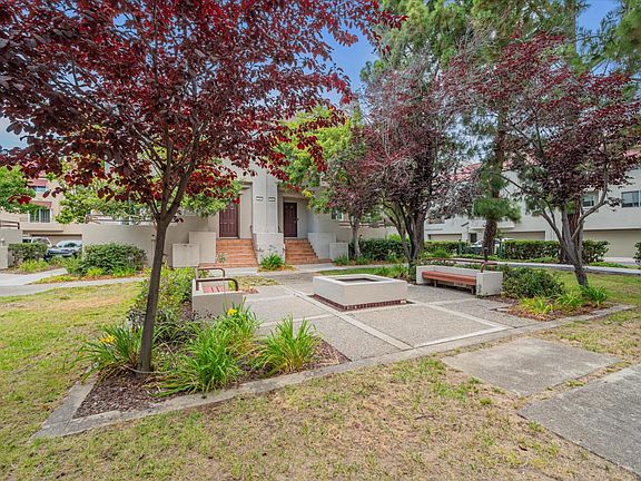 3rd image of 106 E Court Ln