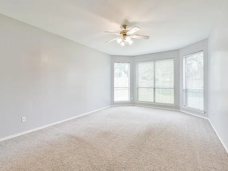 18802 Half Volley Cir — Photo 25