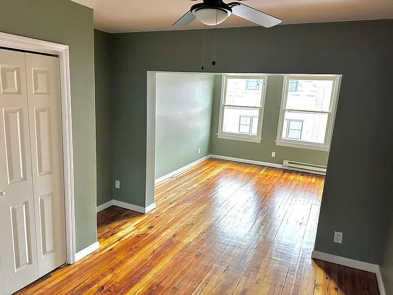 247 Main St #5 — Photo 8