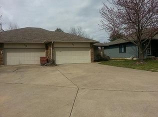 917 W Raynell St, Springfield, MO 65807