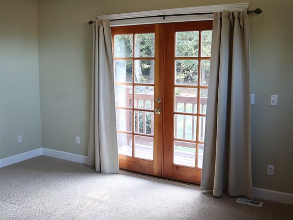 5th image of 7308 50th Ave E
