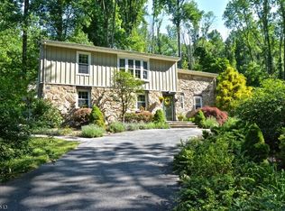 36 Hollow Rd, Glen Gardner, NJ 08826