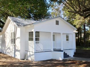 501 Live Oak Ave W, Defuniak Springs, FL 32435