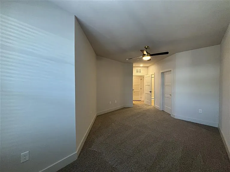 District on the Etowah Apartments — Photo 356