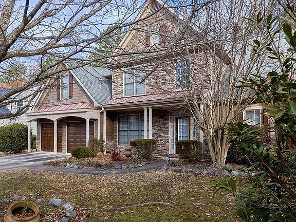 3rd image of 205 Park Creek Dr