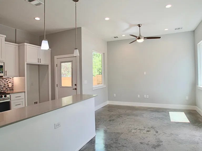 6204 Langham St — Photo 14
