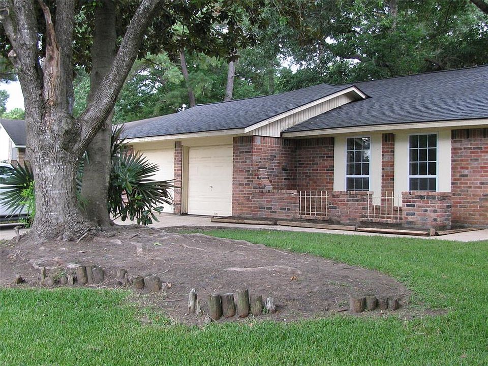 1st image of 2427 Chanay Ln