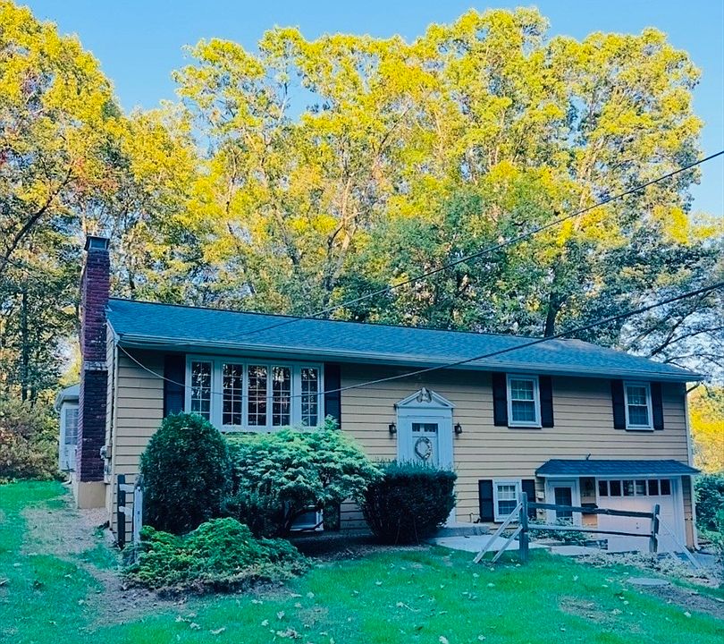 1st image of 201 Prescott Rd