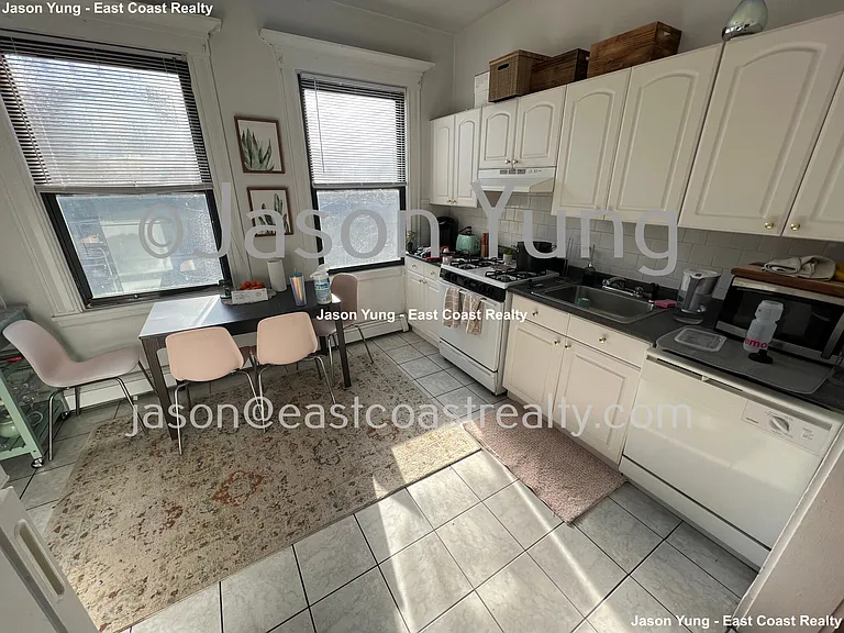 72 Gardner St #A2 — Photo 11
