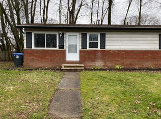 1382 Bellevue Ave, Akron, OH 44320